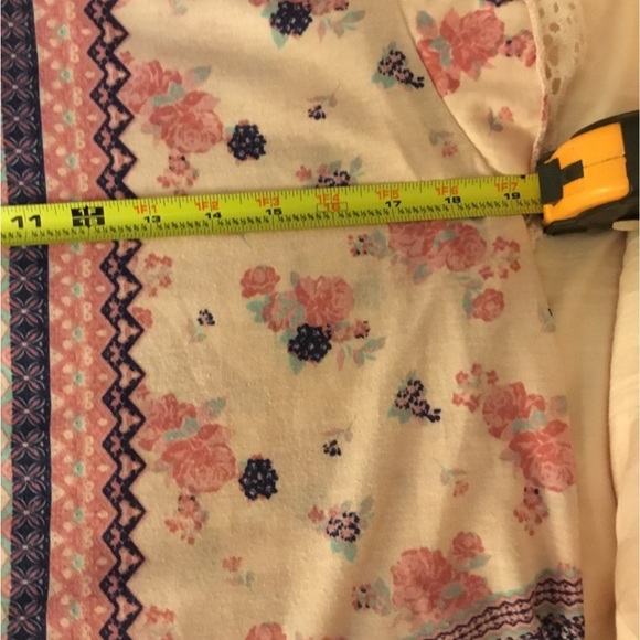 Boho Embroidered front Lace Top Flutter Short Sleeve Open Back Top Large - Picture 8 of 9